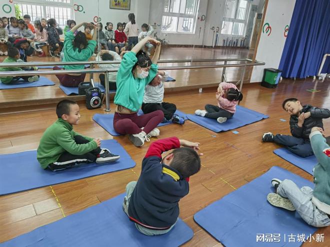 苏州新幼大二班：健康运动伴我行(图1)